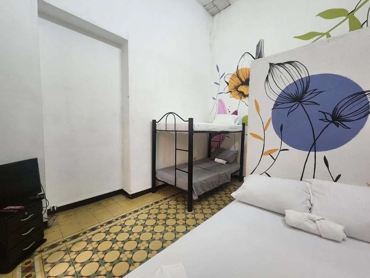 Hostal Casa Linda Medellin, Centro Medellin