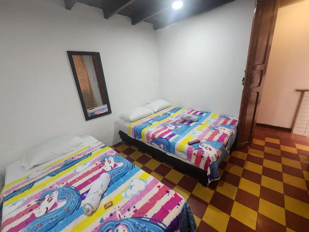 Hostal Casa Linda Medellin, Centro 0*, メデジン コロンビア