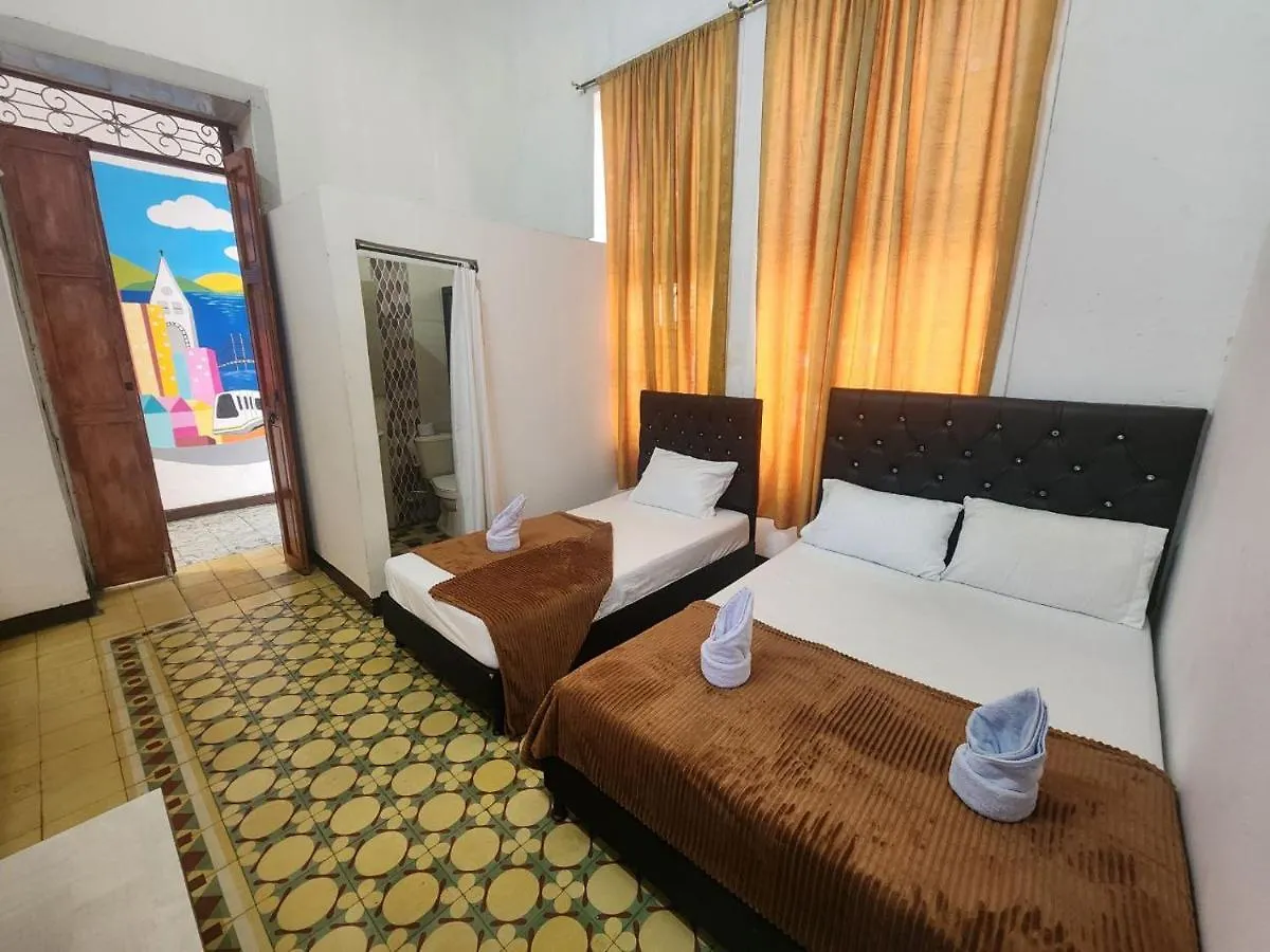 ゲストハウス Hostal Casa Linda Medellin, Centro